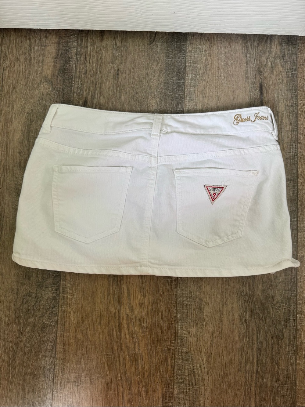 Guess Vintage 90s-Y2K White Mini Skirt